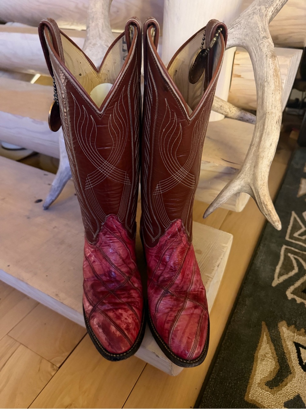 Vintage Tony Lama Two-Tone Brown and pink eel skin Women's Western boots - Picture 2 of 5